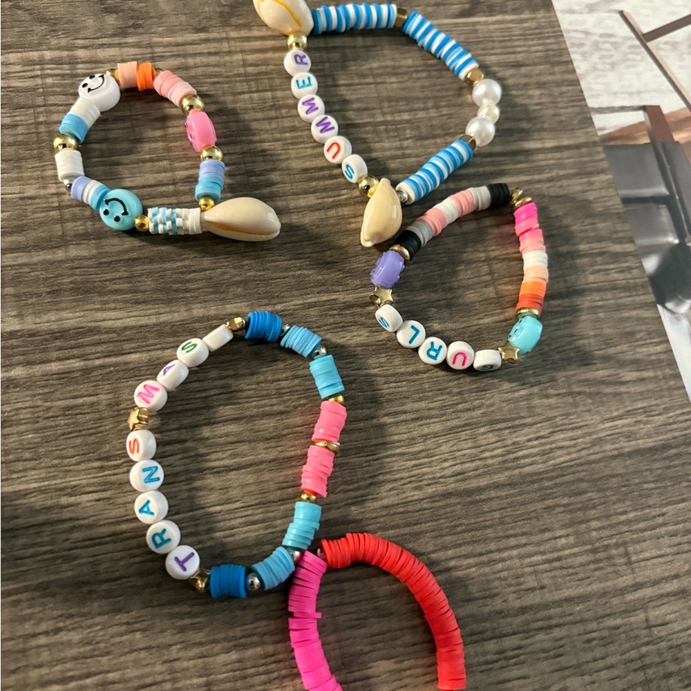 Pink and Blue Beaded Jewelry Set with Bohemian Flair